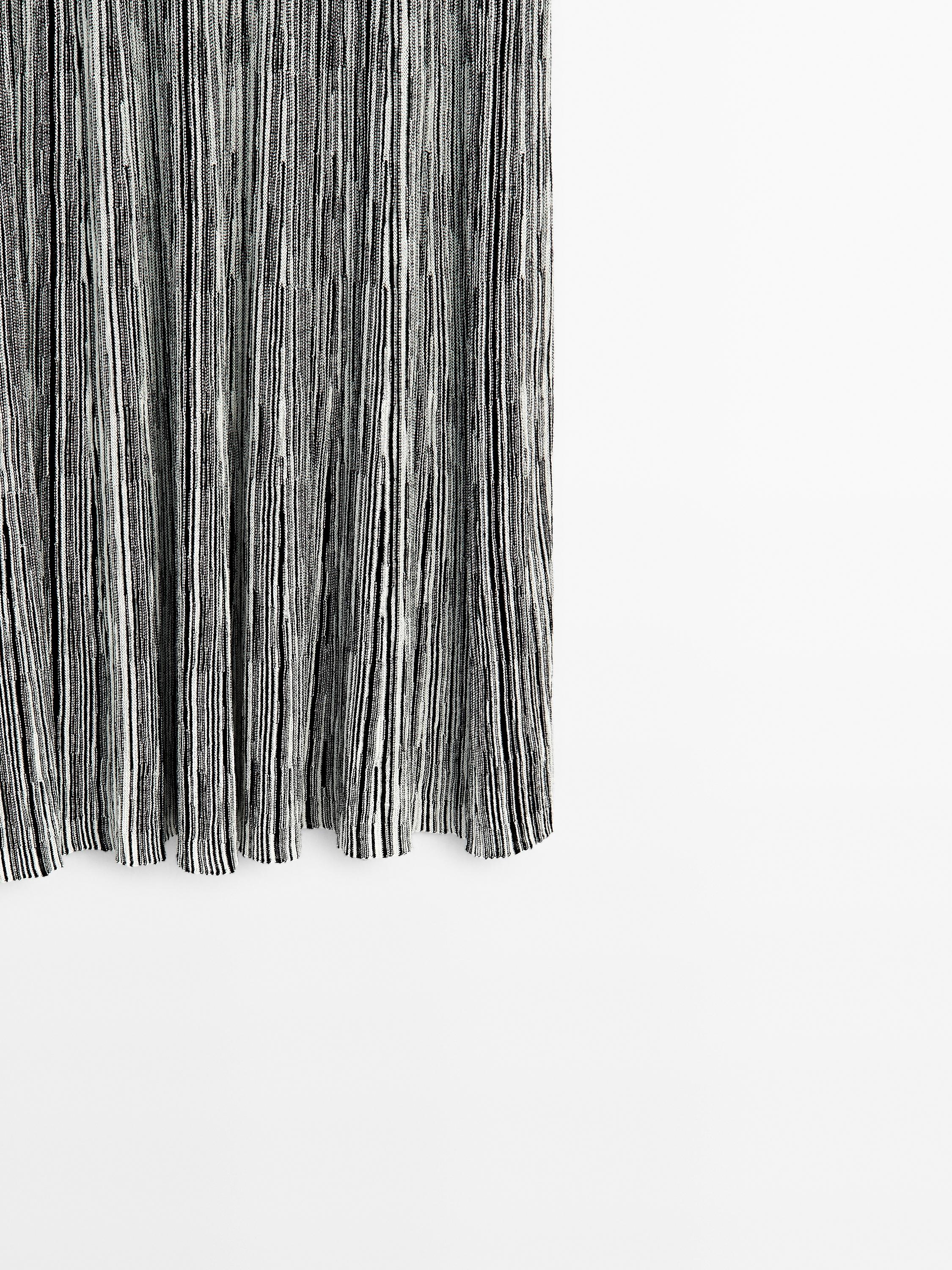 Long knit skirt with striped detail